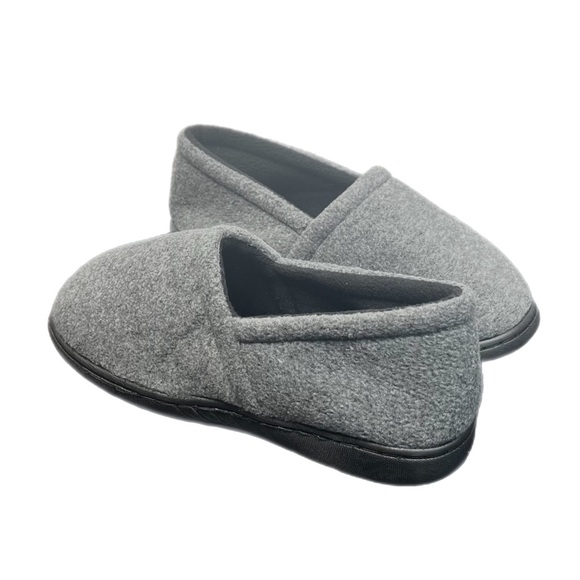 Grey & Black Kids Youth Slip On House Slippers Size 4 - Picture 2 of 4